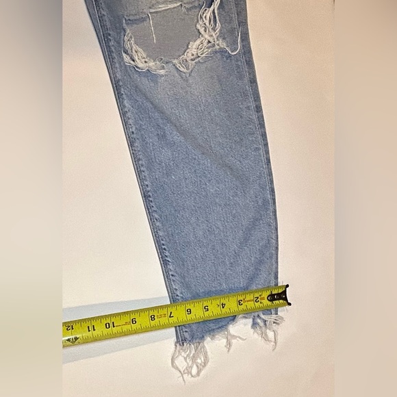 American Eagle Curvy Mom Jeans Women’s Size 6 Regular Distressed Ripped HighRise - Picture 11 of 11